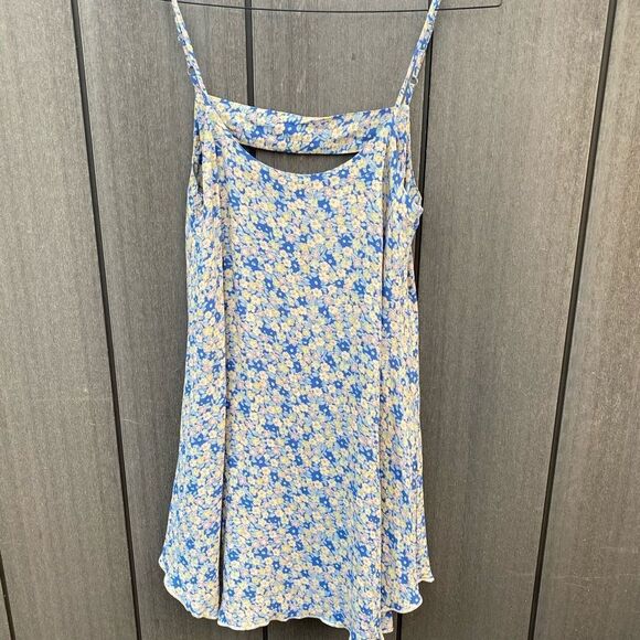 Flynn Skye Mini Dress - Picture 8 of 9